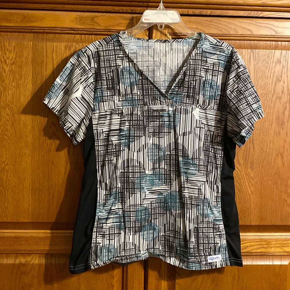 Cherry Scrub Top. Good condition.